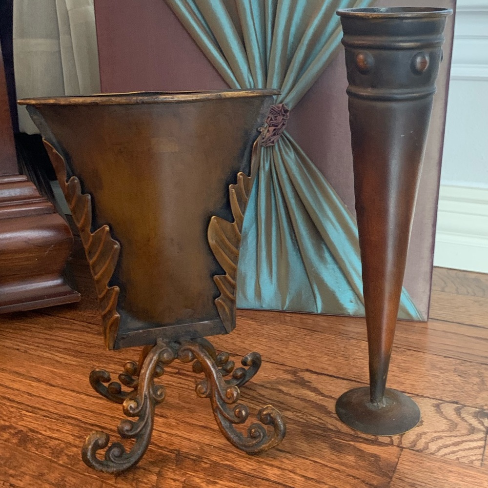 2 Bronze metal decorative pieces